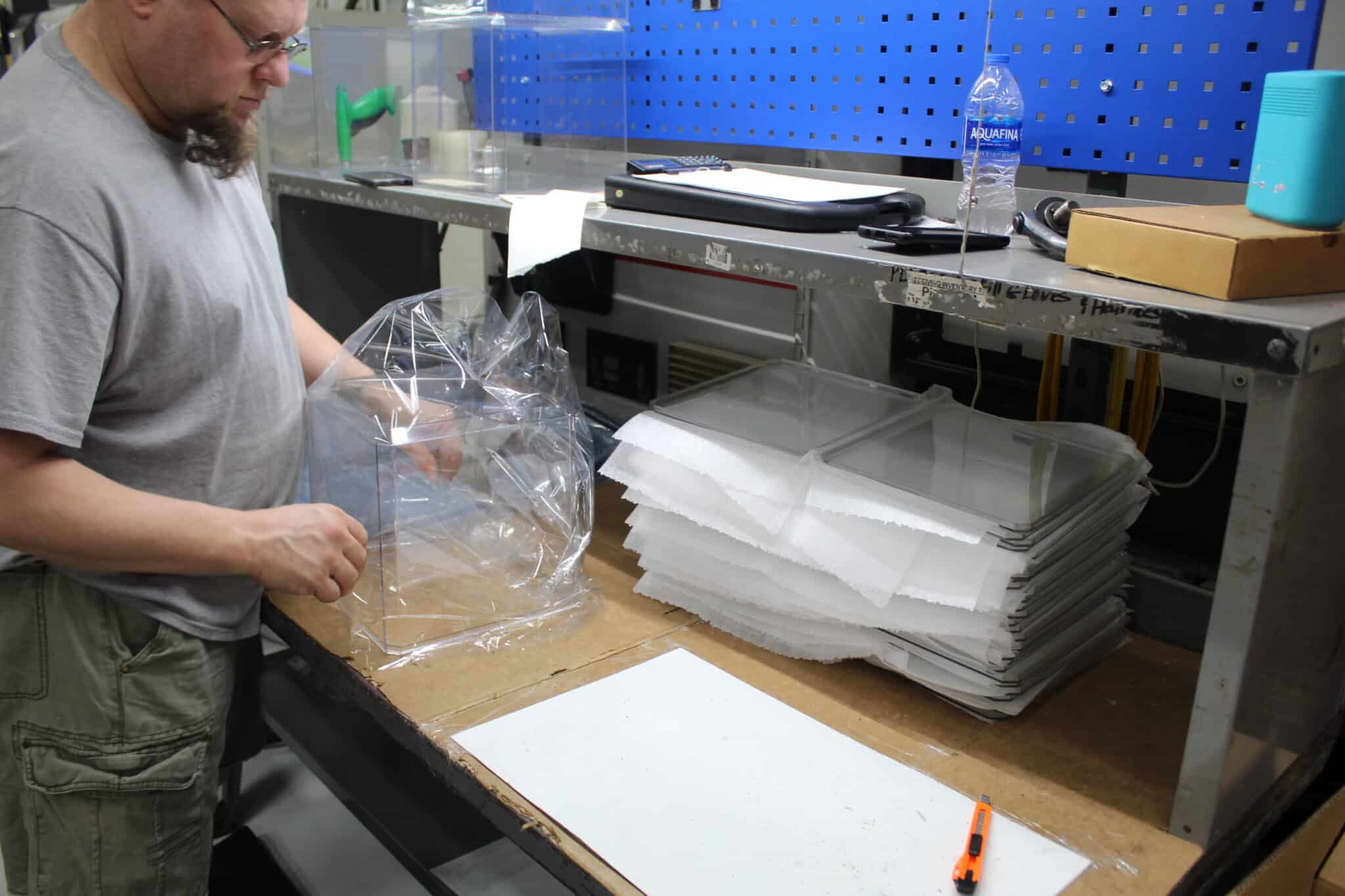 6 Things To Get An Accurate Custom Plastic Injection Molding Quote